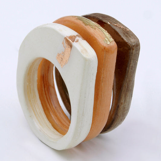 anillo de papel otoño y piedras semipreciosas. marca papyrus world. #anillodepapel #anilloshechosconpapel #anilloselaboradosconpapel #anillosdepapel #anillodepapelreciclado #madridsecreto