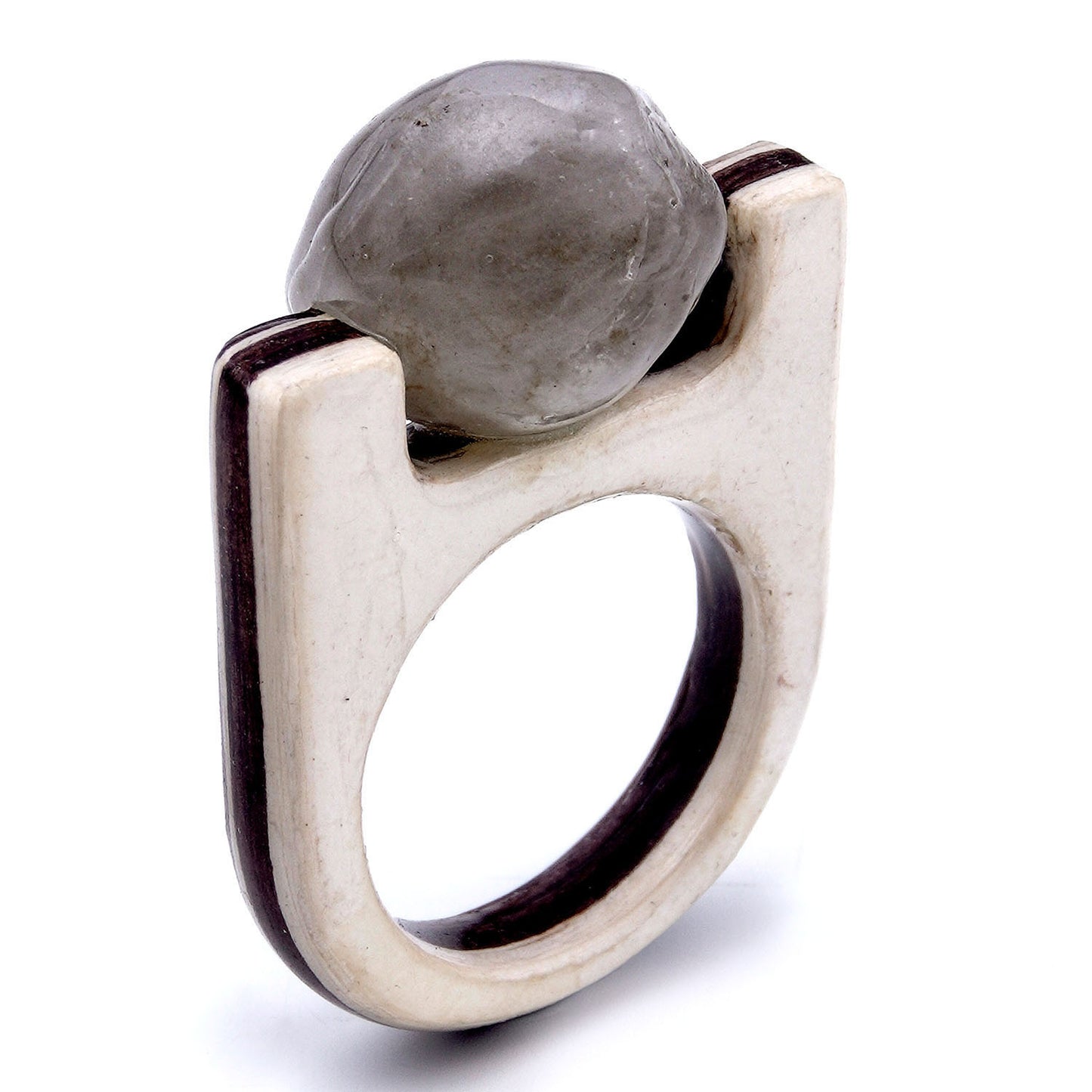 anillo de papel, joyas de papel, accesorios de papel, anillos de papel artesanales, collares de papel, joyas de papel reciclado,