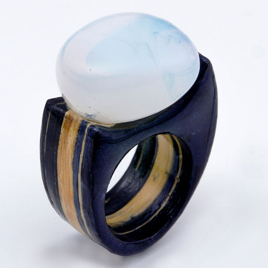 anillo de papel, joyas de papel, accesorios de papel, anillos de papel artesanales, collares de papel, joyas de papel reciclado,