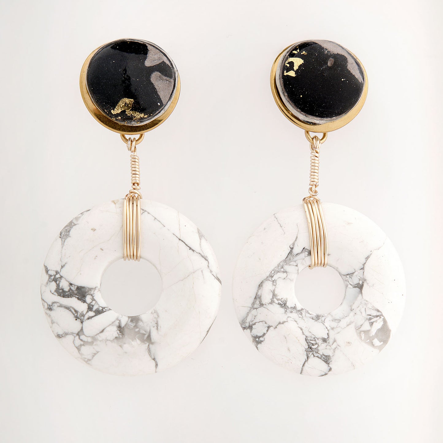 pendientes howlita