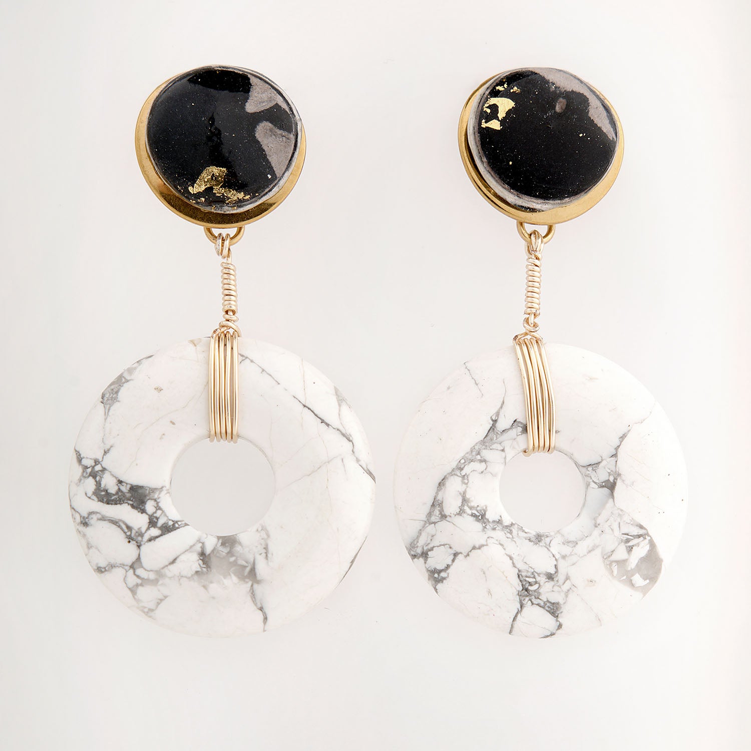 pendientes howlita